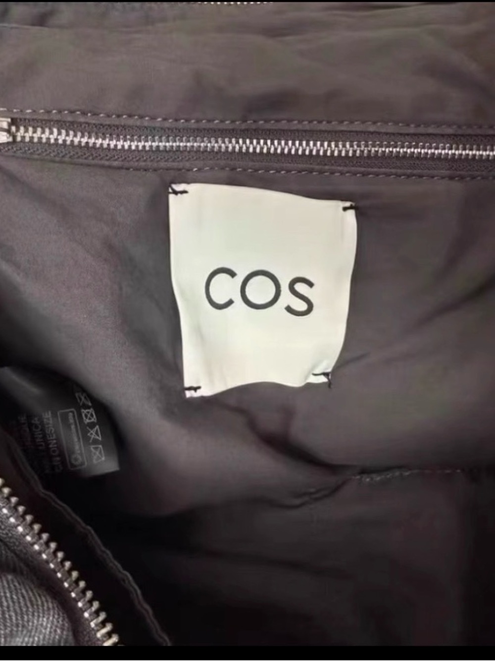 Cos Oversized Quilted Crossbody - Picture 6 of 9